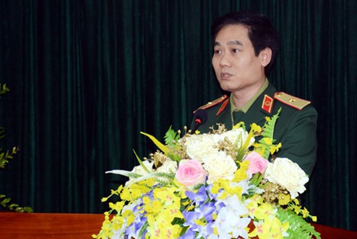 Thiếu tướng, PGS. TS Trần Viết Tiến, Giám đốc Bệnh viện Quân y 103 phát biểu tại lễ tổng kết.